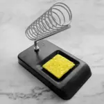 *מעמד מקצועי למלחם חשמלי – חובה בכל שולחן עבודה! 🛠️*