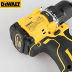 *מקדחה נטענת DEWALT DCD805 20V – כלי העבודה המקצועי שכל בית חייב!* 🔧⚡