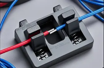 *מתקן הלחמה מקצועי עם זרועות מתכווננות וסיומת מגנטית* 🔧