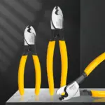 *🔧 צבת חשמלאי מקצועי מבודד – כלי רב שימושי 3 ב-1!*