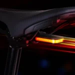 *💡 פנס אחורי חכם לאופניים RAVEMEN CL01 עם חיישן בלימה אוטומטי*