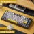 *מקלדת מכנית אלחוטית AJAZZ AK820 Pro – מושלמת למשרד ולגיימרים* 🎮💻