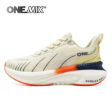 *נעלי ריצה ONEMIX לגברים ונשים – עיצוב לבן עם כרית אוויר* 👟