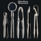 *פינצטה טיטניום רב שימושית TC4 + פותחן בקבוקים – כלי EDC חובה!* 🔧