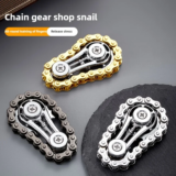 *ספינר פרימיום משרשרת אופניים מתכת – הפתרון המושלם להפגת מתחים במשרד!* ⚙️🔗